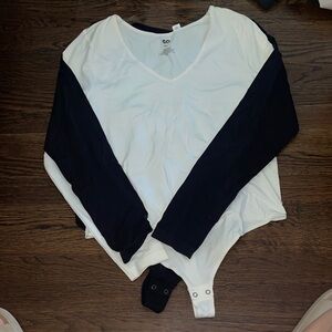 SO Women's 2pk Black and White Long Sleeve bodysuits